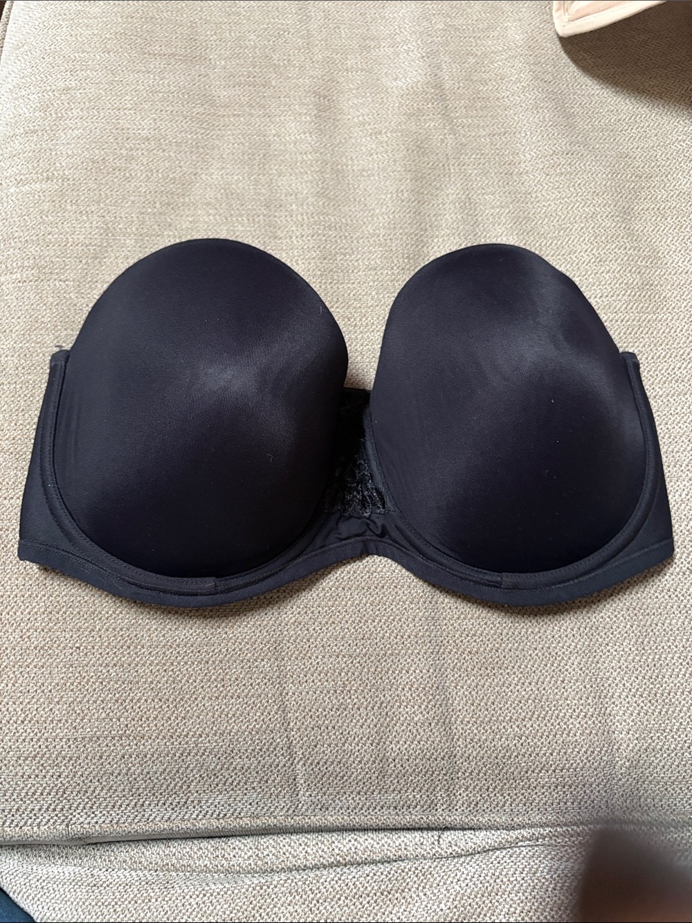 Vanity Fair Strapless Black Bra